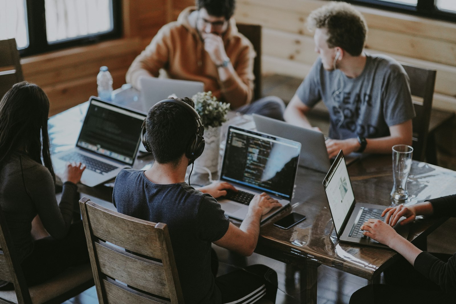 Cần chốt gì trước khi làm website hoặc app